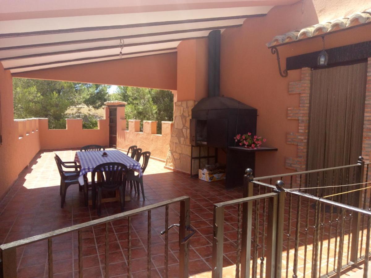 Apartamentos Turisticos La Fuensanta Cella Exteriér fotografie